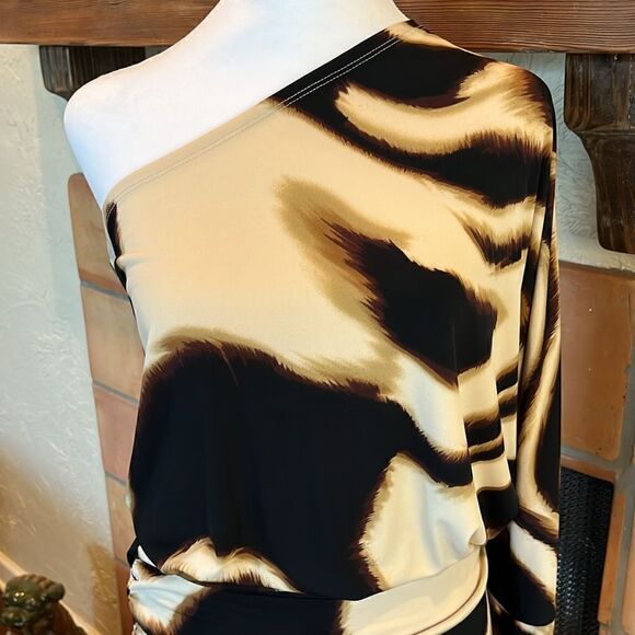 Julian Chang Animal Print One Shoulder Long sleeved Maxi Dress, M! - Picture 2 of 8